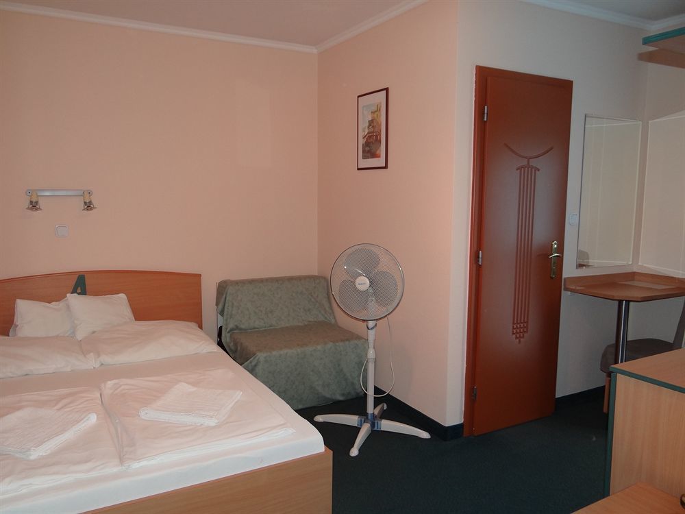 Alfred Panzio Bed & Breakfast Budapest Ngoại thất bức ảnh