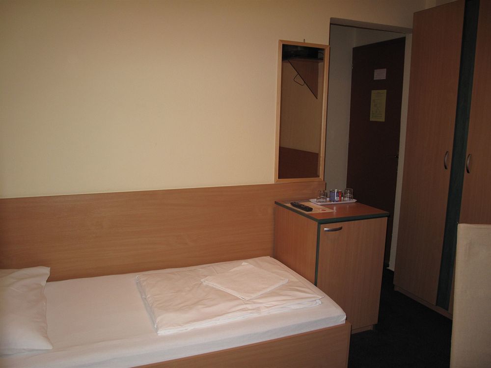 Alfred Panzio Bed & Breakfast Budapest Ngoại thất bức ảnh